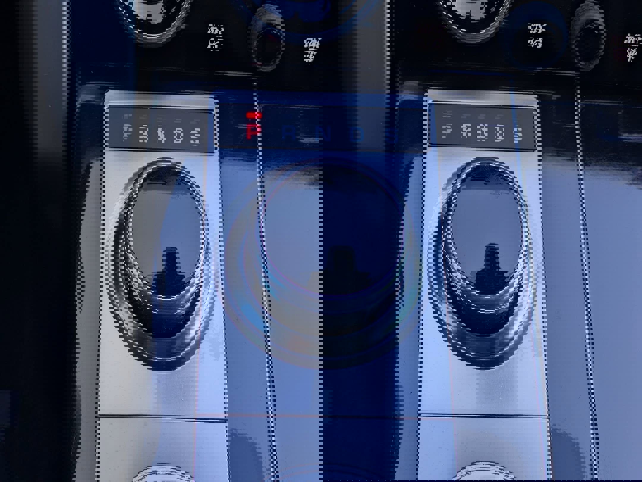 Used 2019 Land Rover Range Rover Supercharged image 16