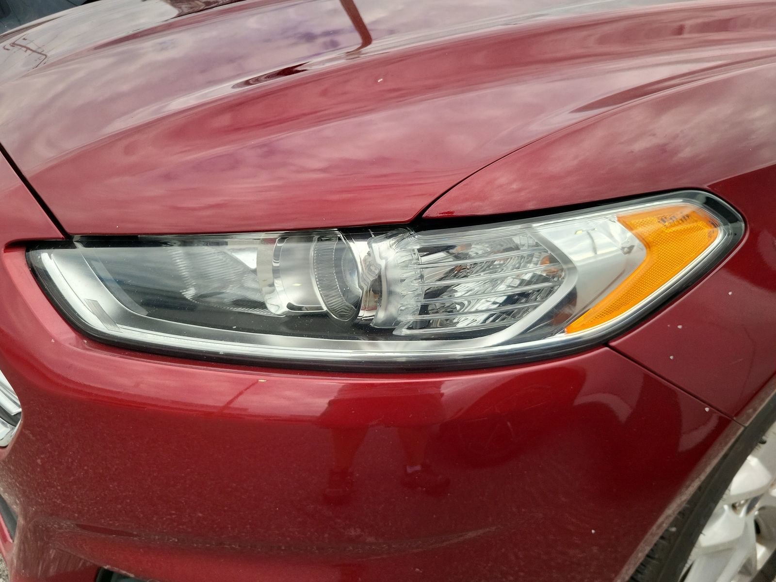 Used 2016 Ford Fusion SE w/ SE Cold Weather Package FWD image 8