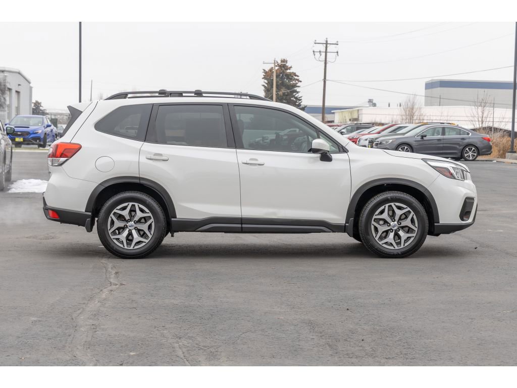 Used 2019 Subaru Forester Premium image 2