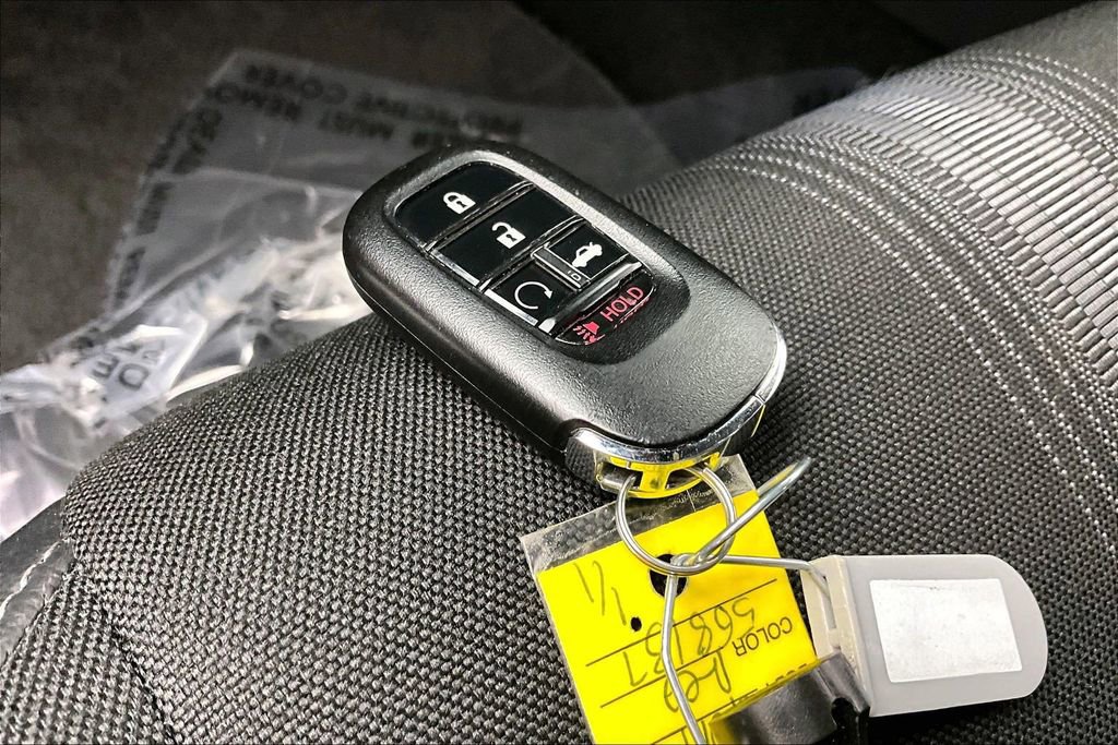 Used 2025 Honda Civic Sport image 11