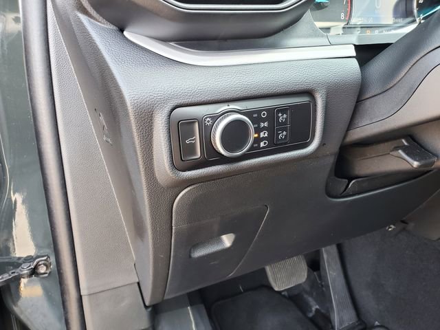 Used 2024 Ford Explorer XLT AWD/4WD image 11