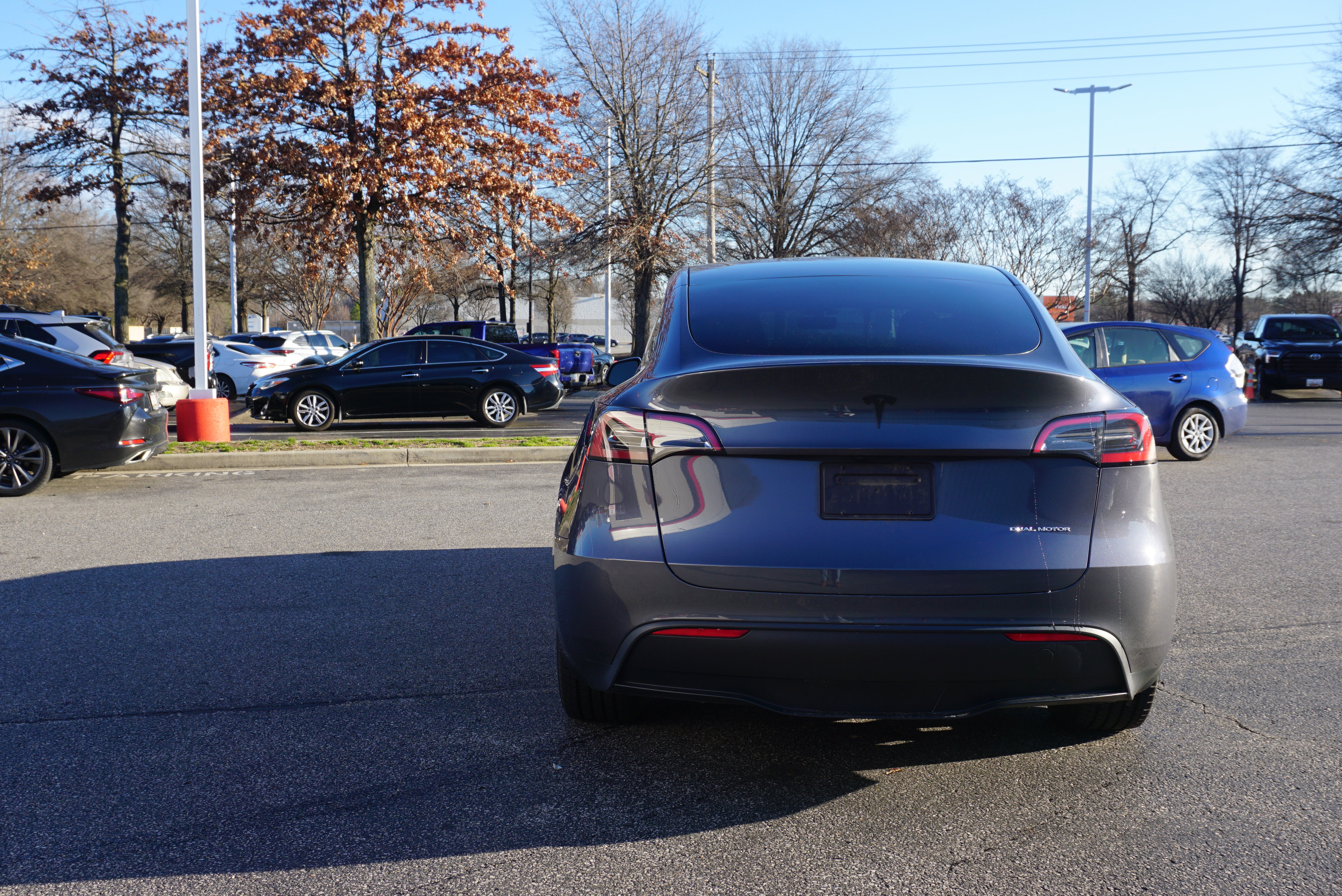 Used 2023 Tesla Model Y Long Range image 5
