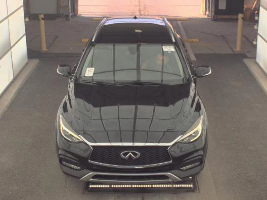 Used 2018 INFINITI QX30 Premium w/ Navigation Package AWD/4WD image 2