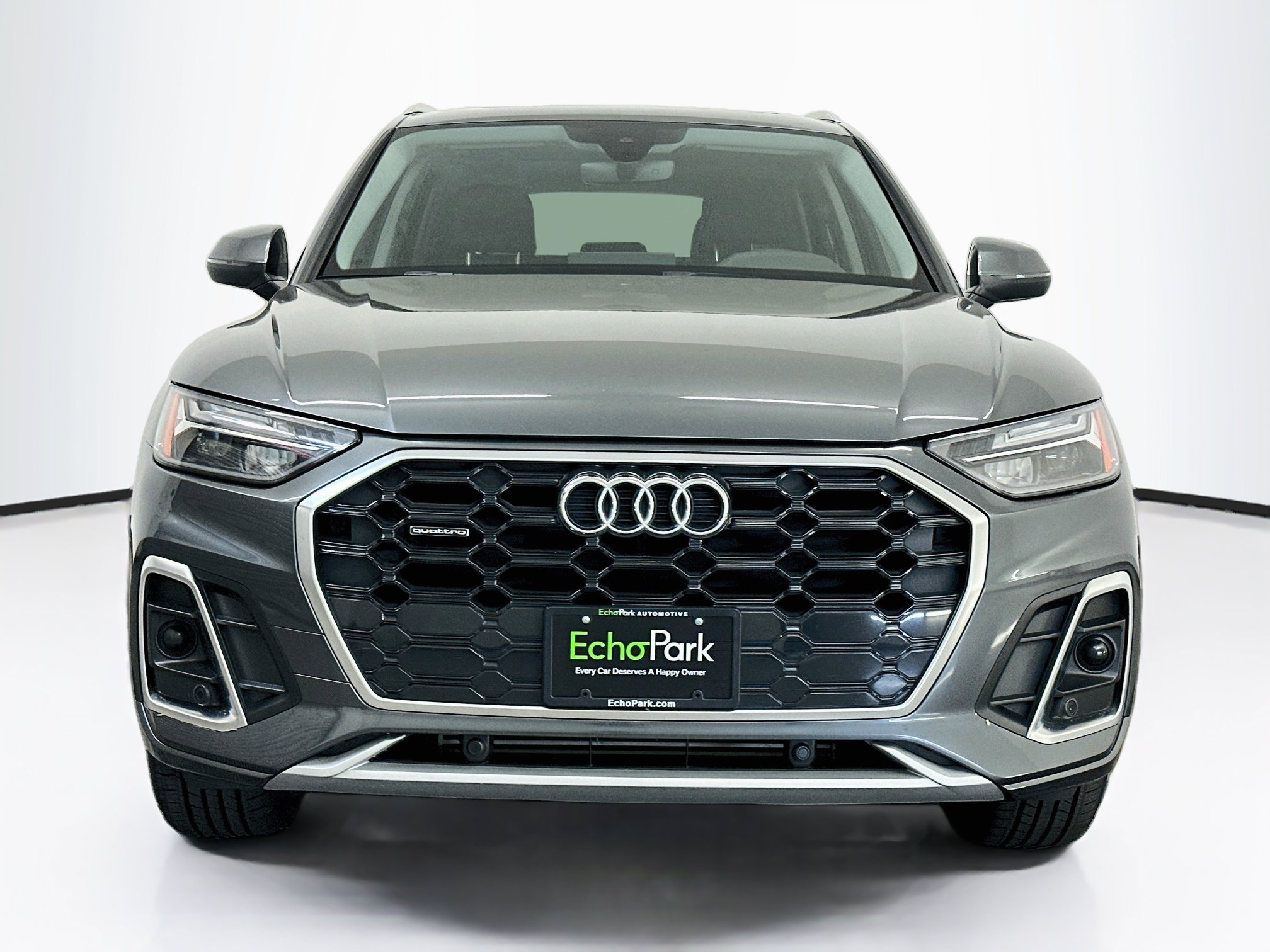 Used 2023 Audi Q5 2.0T Premium w/ Convenience Package AWD/4WD image 2