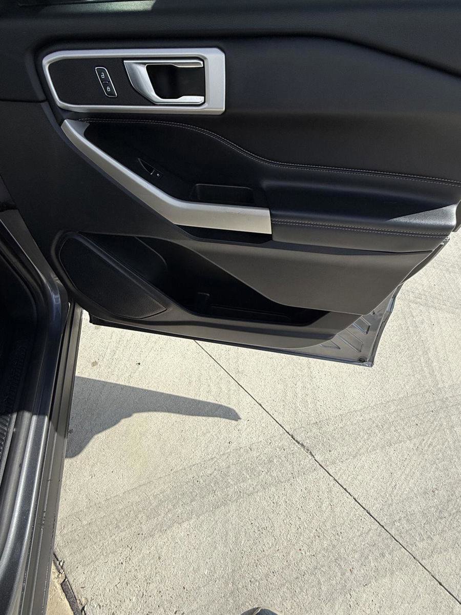 Used 2021 Ford Explorer XLT w/ Equipment Group 202A image 20