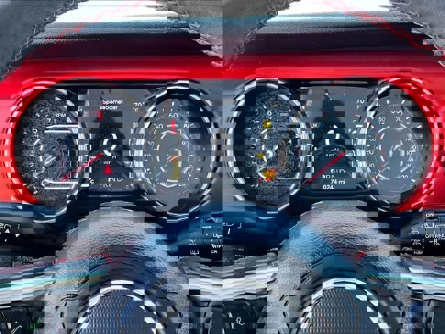 Used 2018 Jeep Wrangler Unlimited Rubicon w/ Dual Top Group AWD/4WD image 25