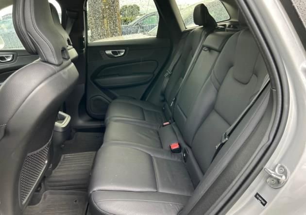 Certified 2023 Volvo XC60 B5 Plus w/ Protection Package Premier image 4