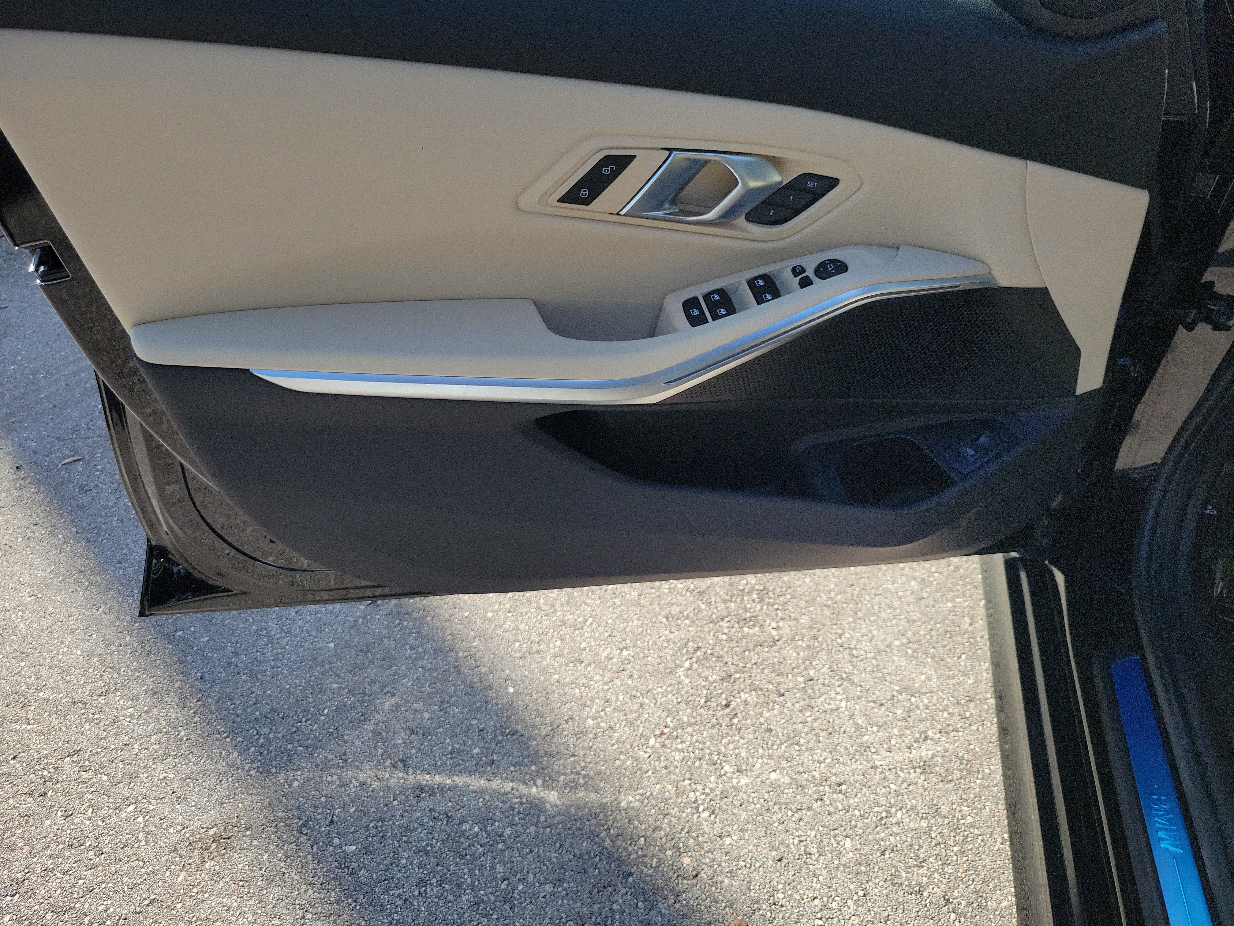 New 2026 BMW 330i Sedan w/ Convenience Package RWD image 17