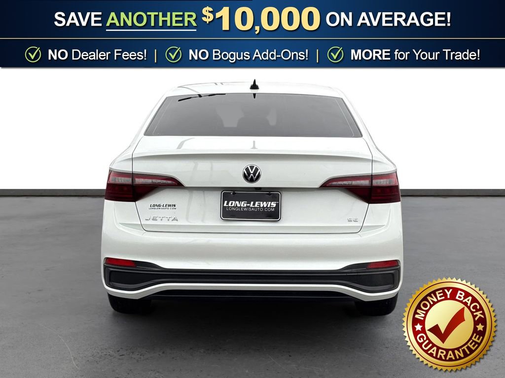 Used 2024 Volkswagen Jetta SE w/ Panoramic Sunroof Package image 5