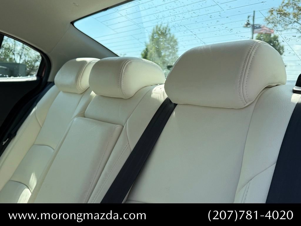 Used 2017 MAZDA MAZDA3 Touring FWD image 18