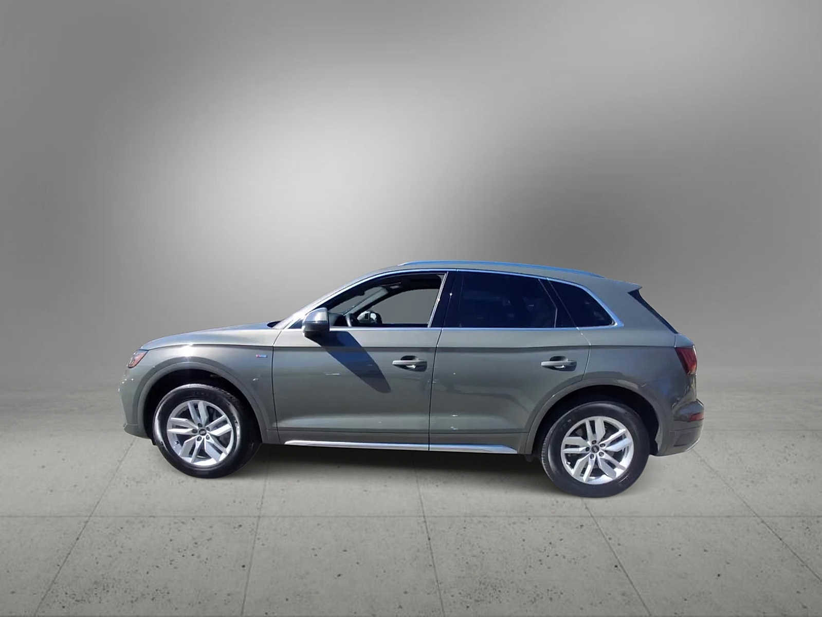 Used 2023 Audi Q5 2.0T Premium w/ Convenience Package image 5