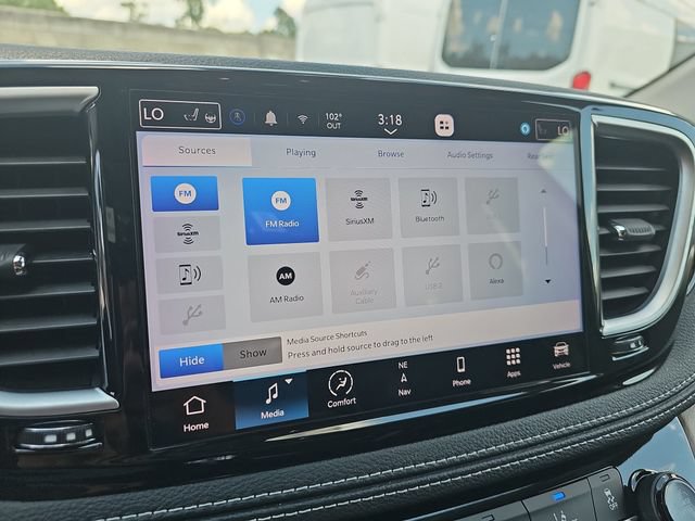 Used 2023 Chrysler Pacifica Limited w/ Uconnect Theater Family Group AWD/4WD image 28