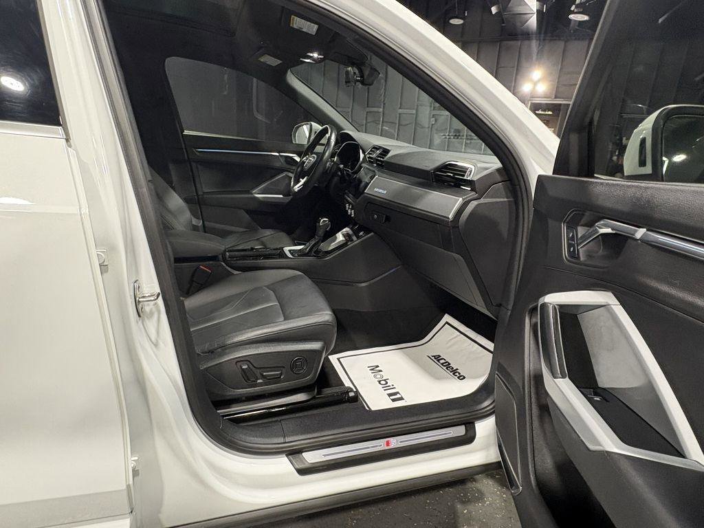 Used 2021 Audi Q3 2.0T Premium Plus w/ Premium Plus Package AWD/4WD image 50