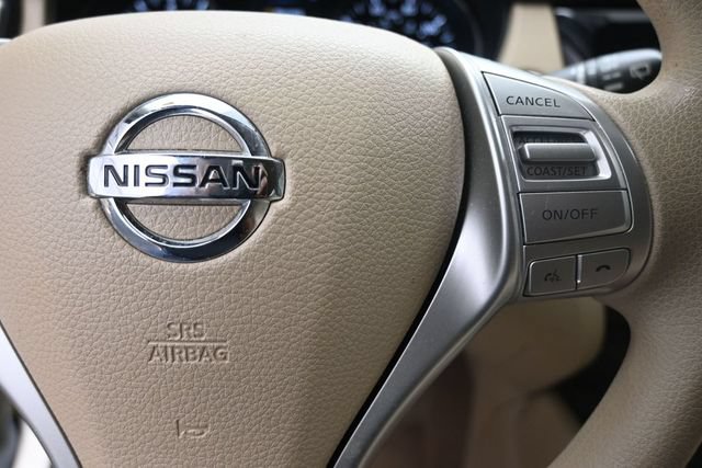 Used 2015 Nissan Rogue SV w/ SV Premium Package FWD image 35