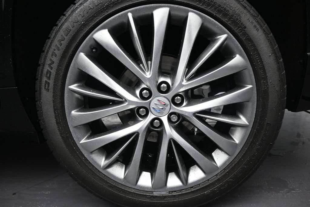 Used 2025 Buick Enclave Avenir w/ Trailering Package, 5000 lbs. FWD image 10