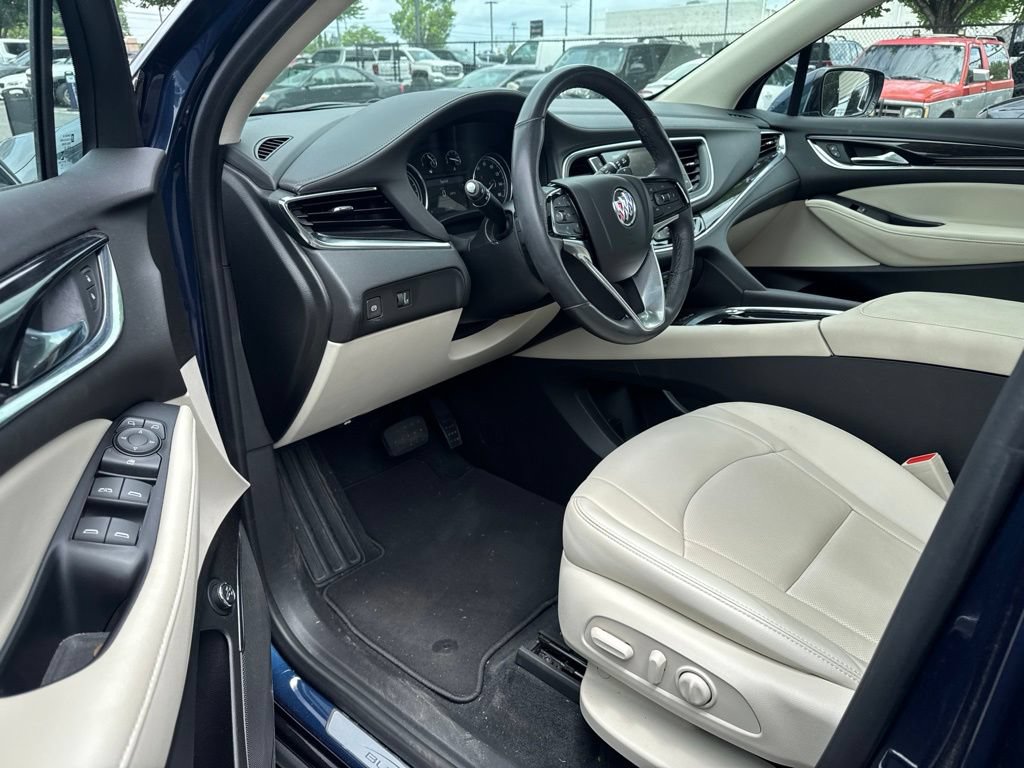 Used 2023 Buick Enclave Essence w/ Experience Buick Package FWD image 9