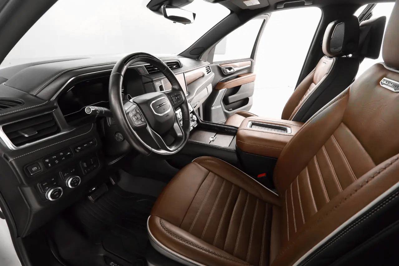 Used 2023 GMC Yukon XL Denali Ultimate image 13