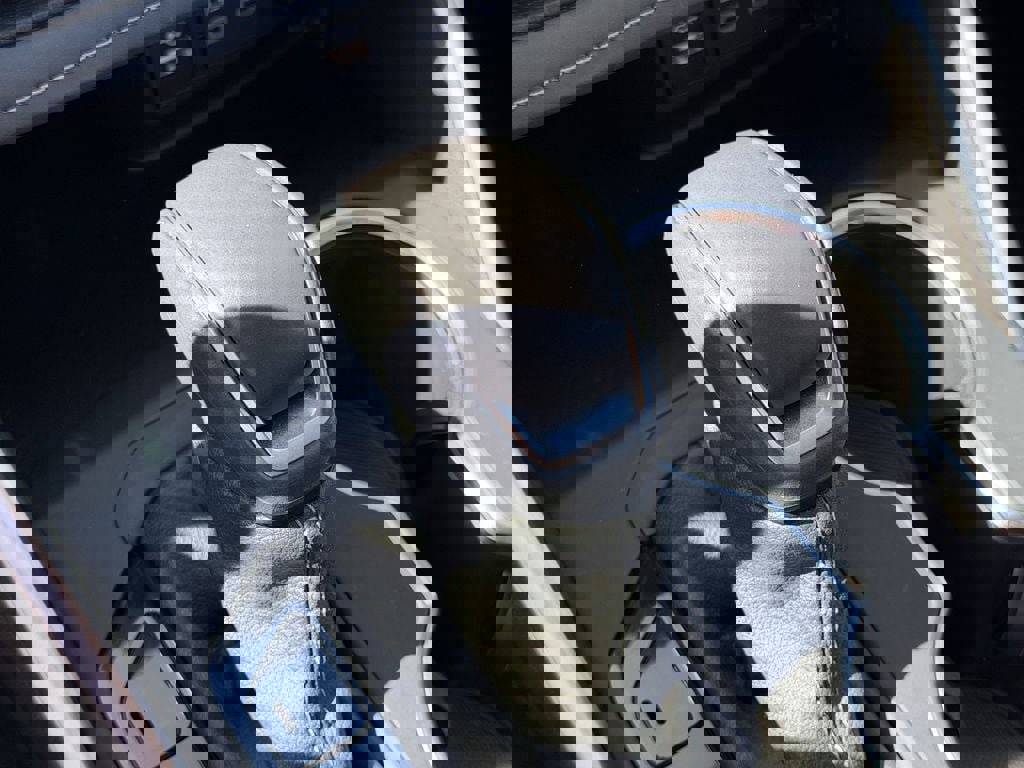 Used 2025 Toyota Highlander LE image 21