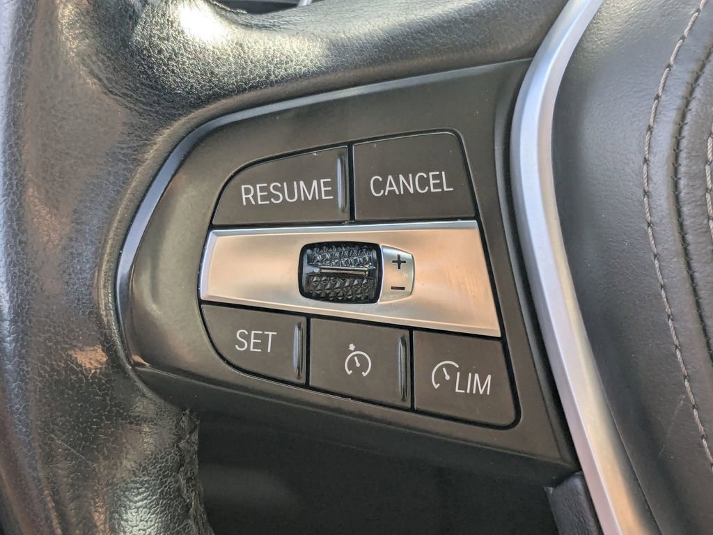 Used 2021 BMW X6 xDrive40i w/ Premium Package image 14