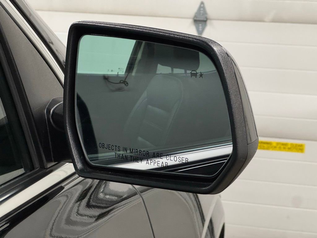 Used 2017 GMC Acadia Denali w/ Technology Package image 12