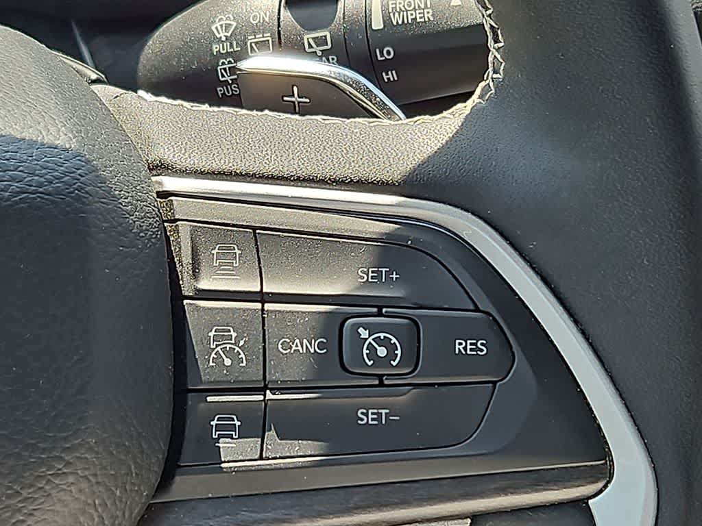 Used 2023 Jeep Grand Cherokee L Limited w/ Luxury Tech Group II AWD/4WD image 22