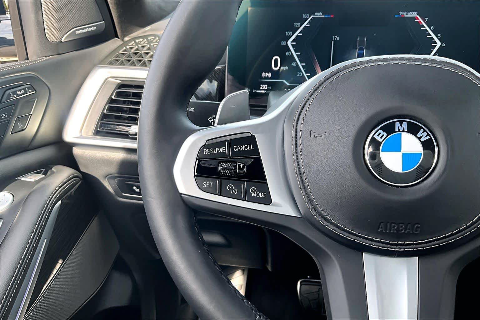 Used 2025 BMW X7 xDrive40i w/ M Sport Package AWD/4WD image 24