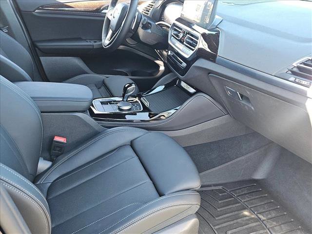 Certified 2025 BMW X4 xDrive30i w/ Convenience Package AWD/4WD image 29