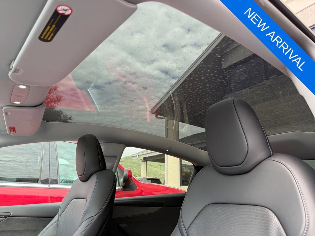 Used 2026 Tesla Model Y AWD image 10