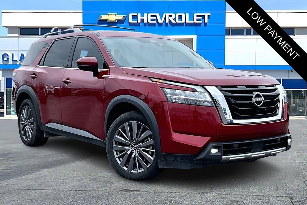 Used 2023 Nissan Pathfinder SL w/ SL Premium Package image 1