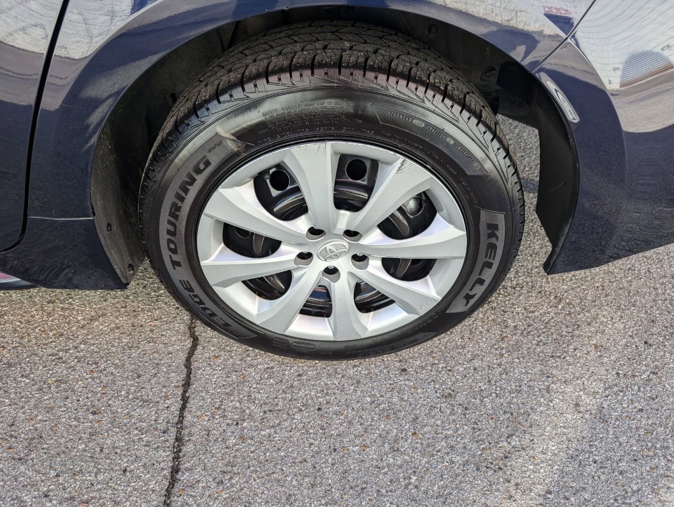 Used 2023 Toyota Corolla LE image 26