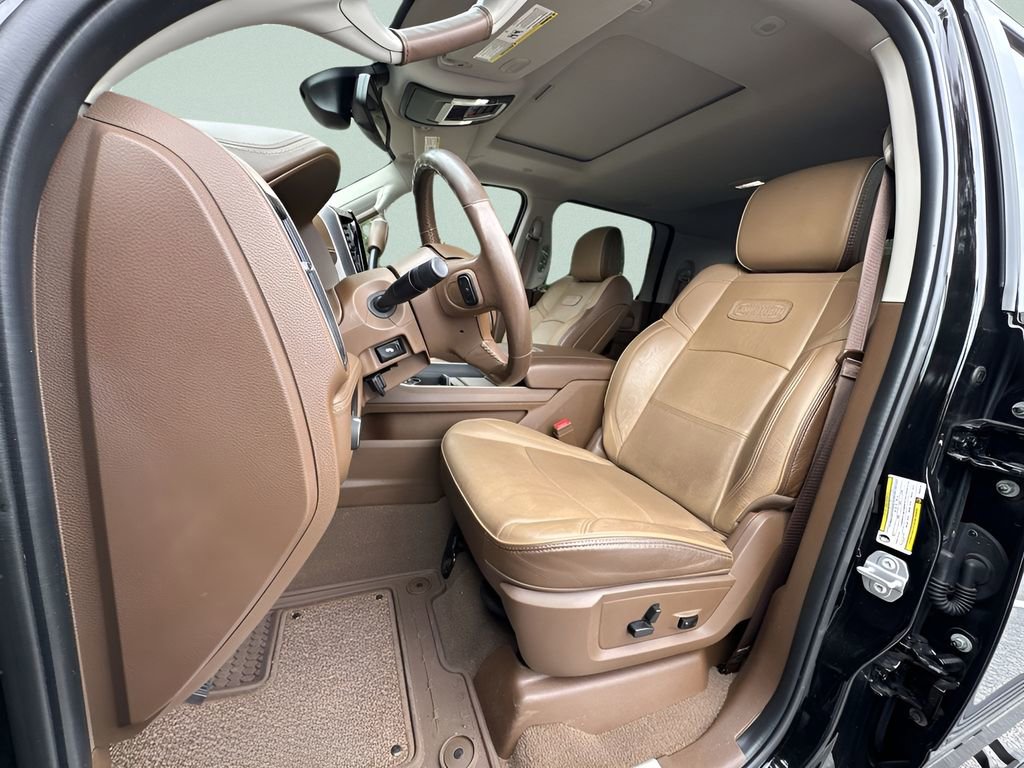 Used 2023 RAM 3500 Limited image 13