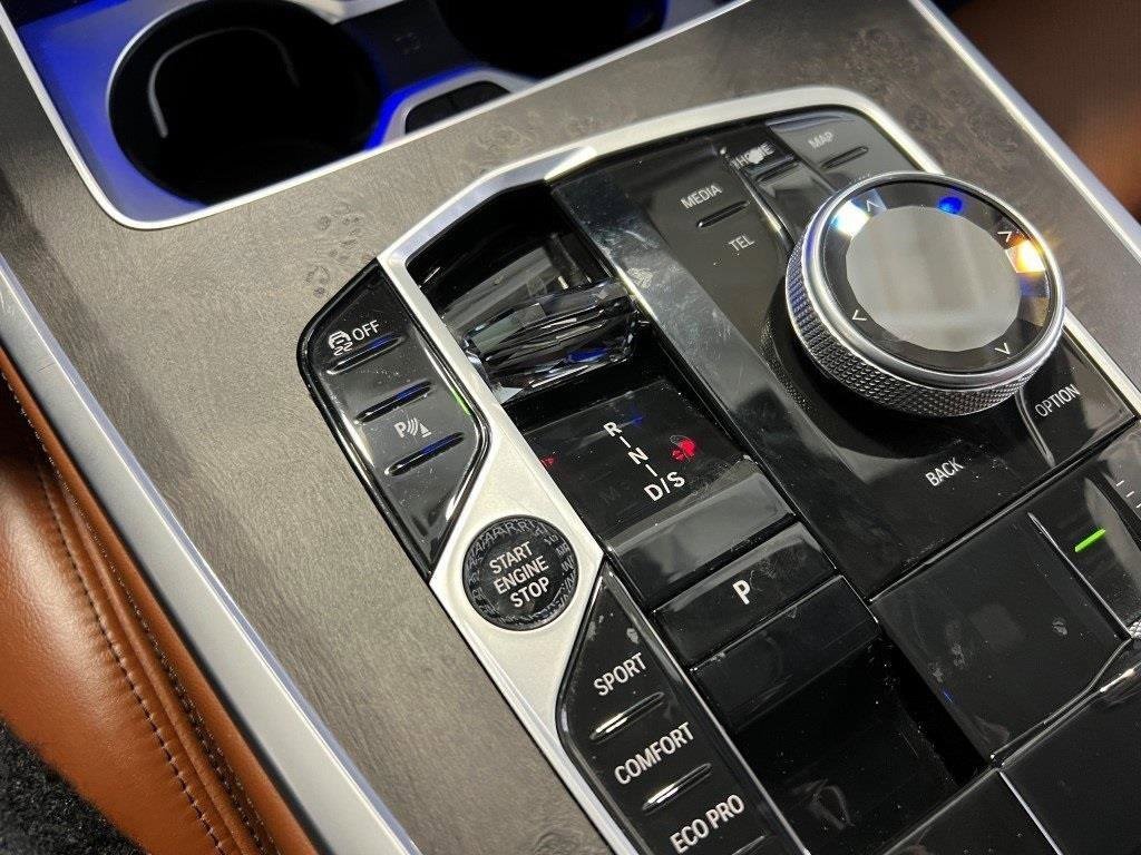 Used 2023 BMW X7 M60i w/ Executive Package image 55