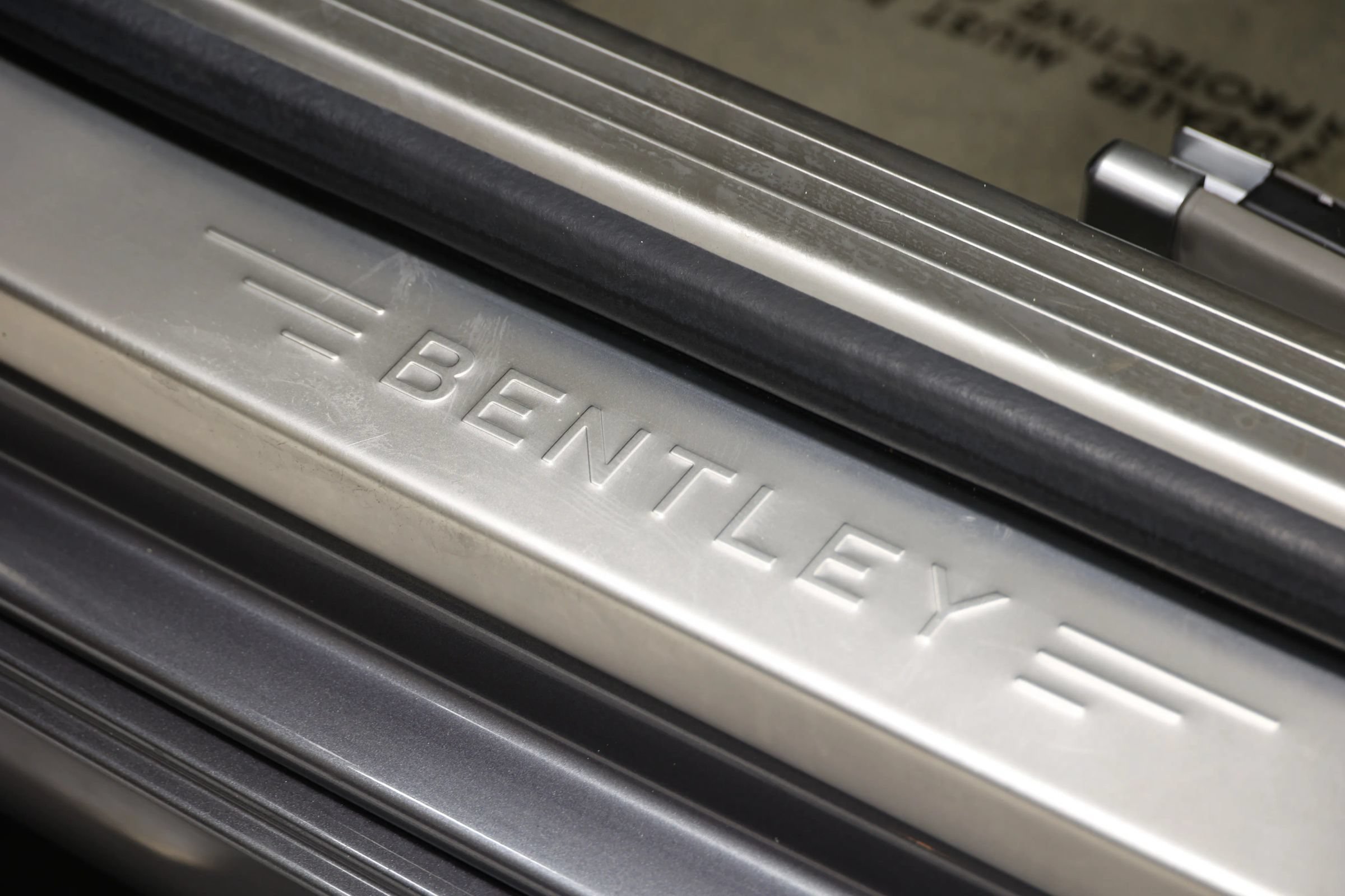 Used 2018 Bentley Flying Spur V8 AWD/4WD image 17