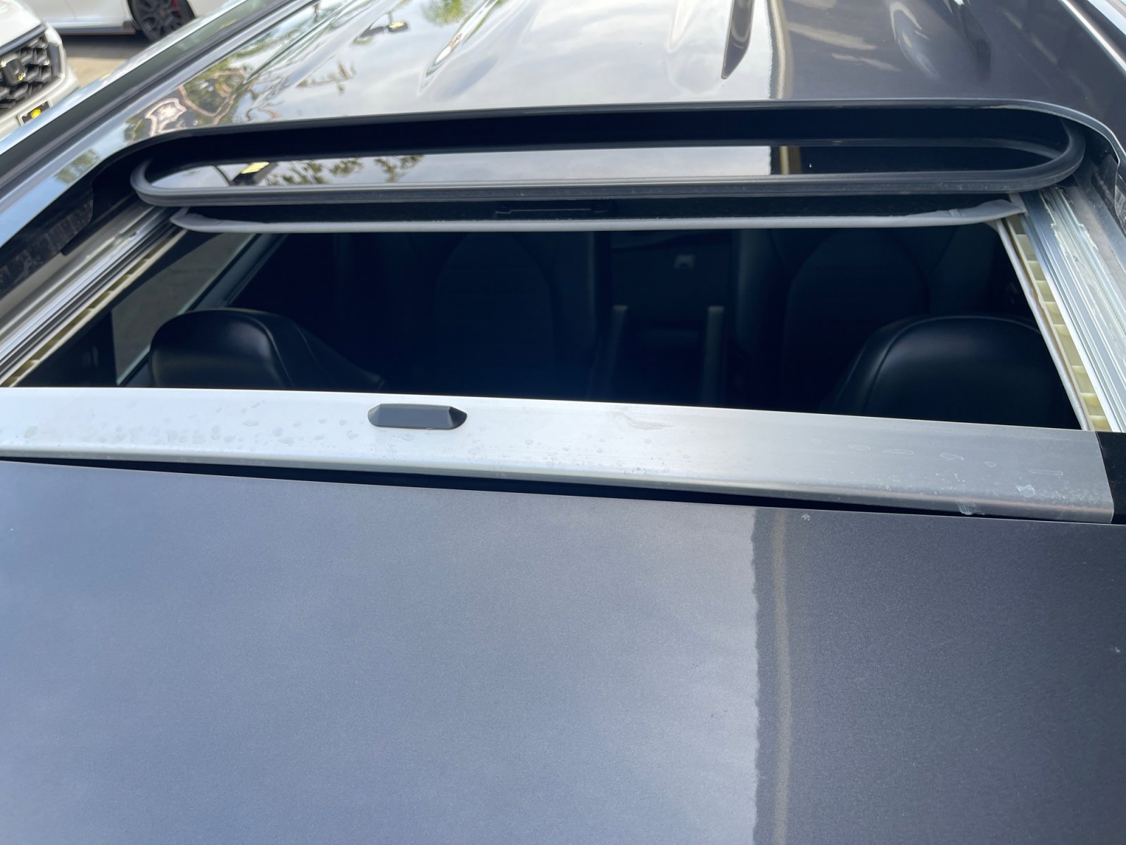 Used 2021 Toyota Highlander XLE image 25