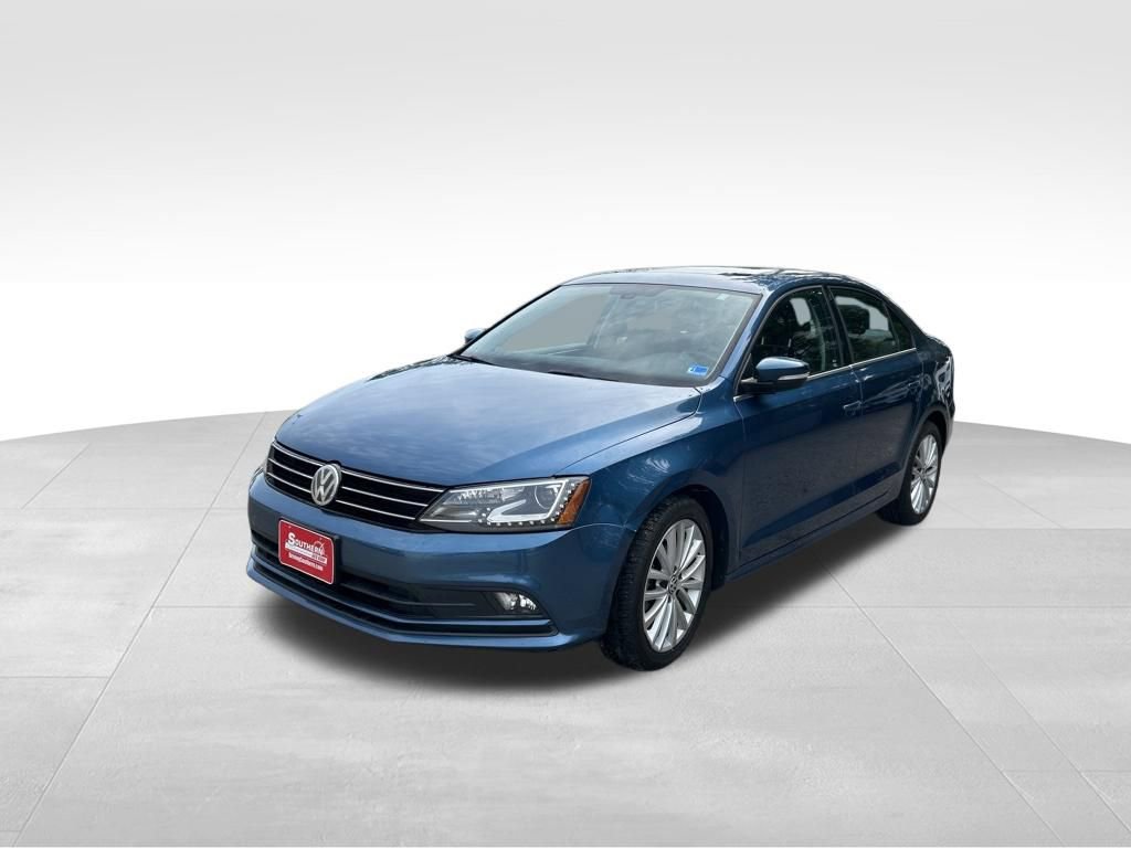 Used 2016 Volkswagen Jetta SEL FWD video 2