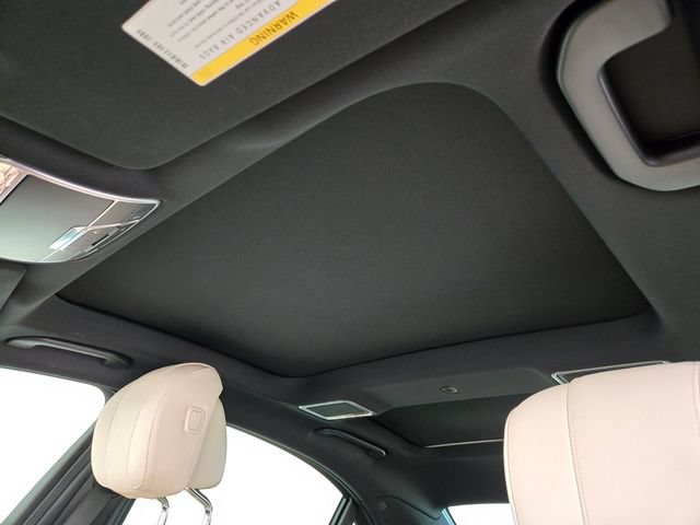 Used 2017 Mercedes-Benz S 550 Sedan image 11