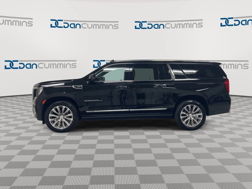 Used 2022 GMC Yukon XL Denali AWD/4WD image 5