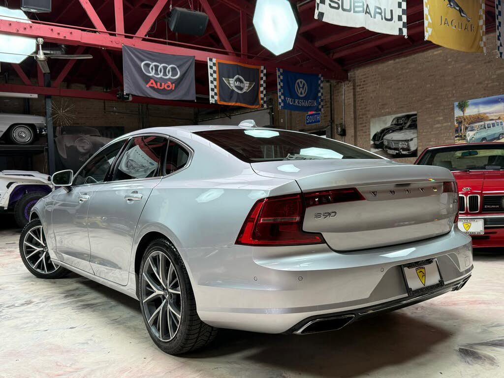 Used 2017 Volvo S90 T6 Momentum w/ Vision Package AWD/4WD image 6