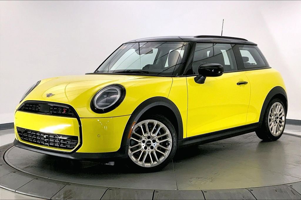 Certified 2025 MINI Cooper S image 11