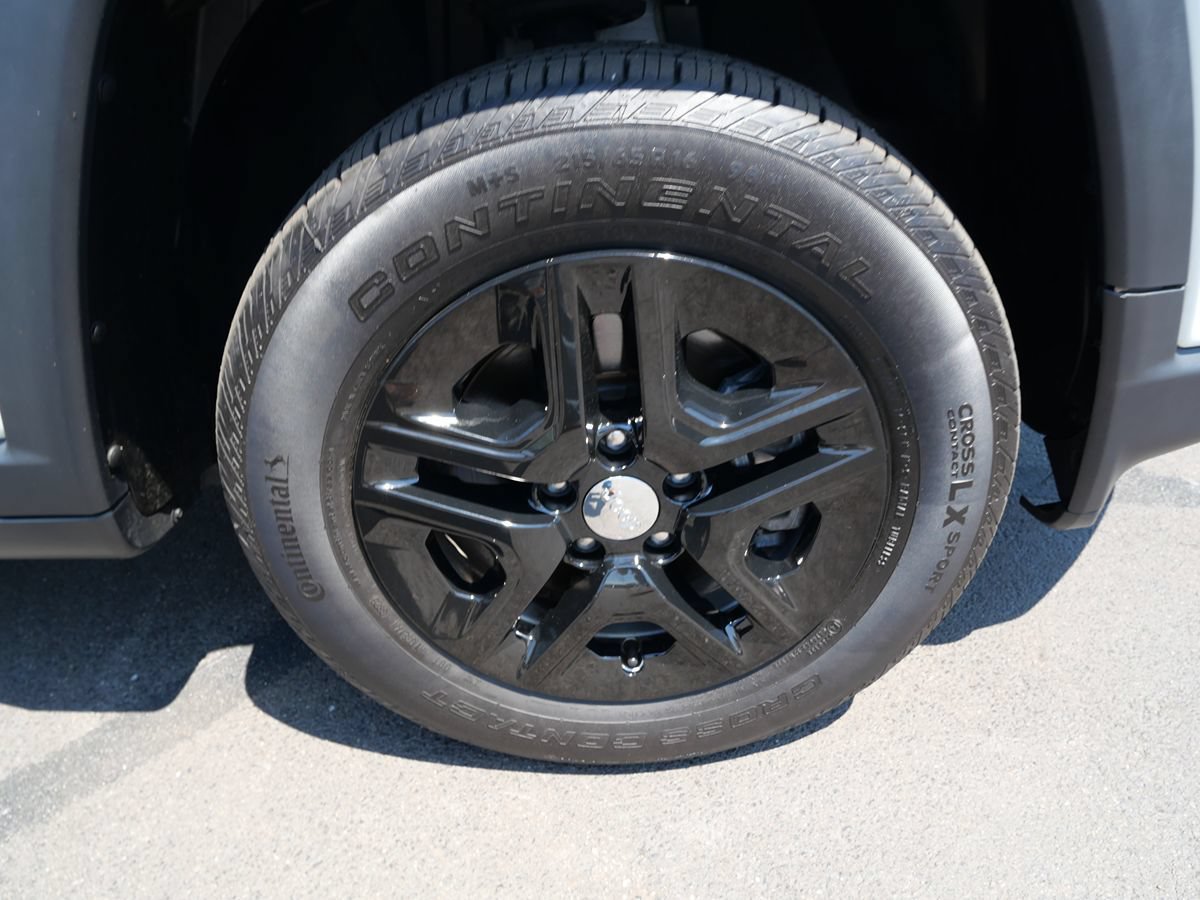 Used 2020 Jeep Compass Sport w/ Tech Group AWD/4WD image 39