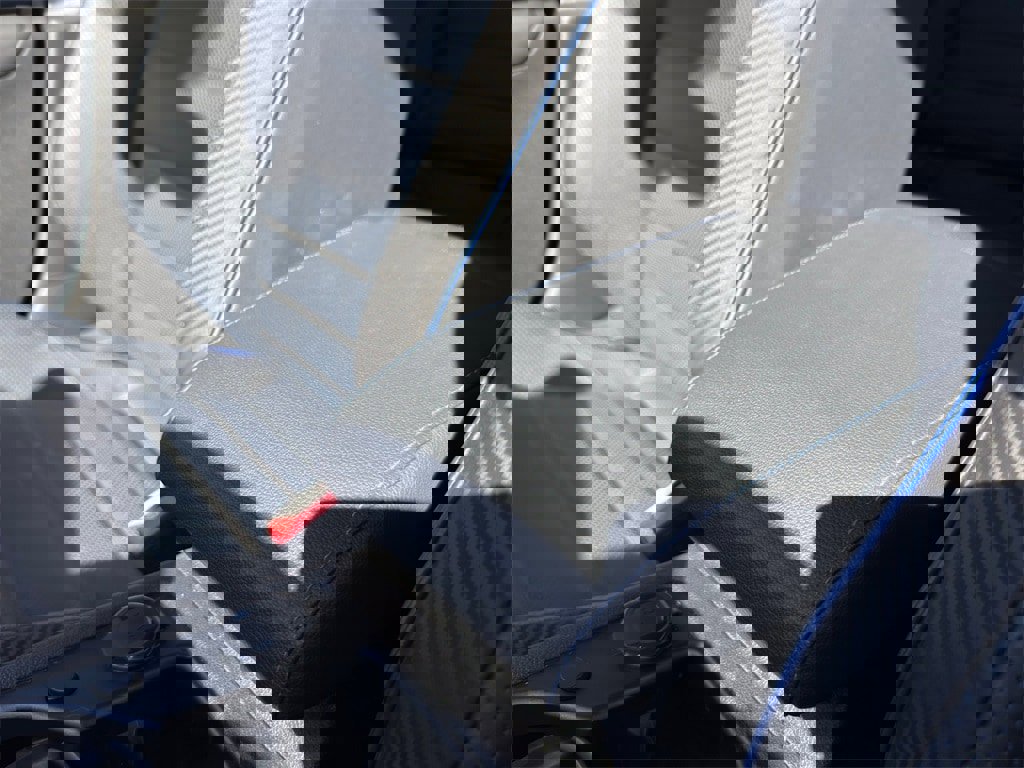 Used 2024 Volkswagen Golf R image 19