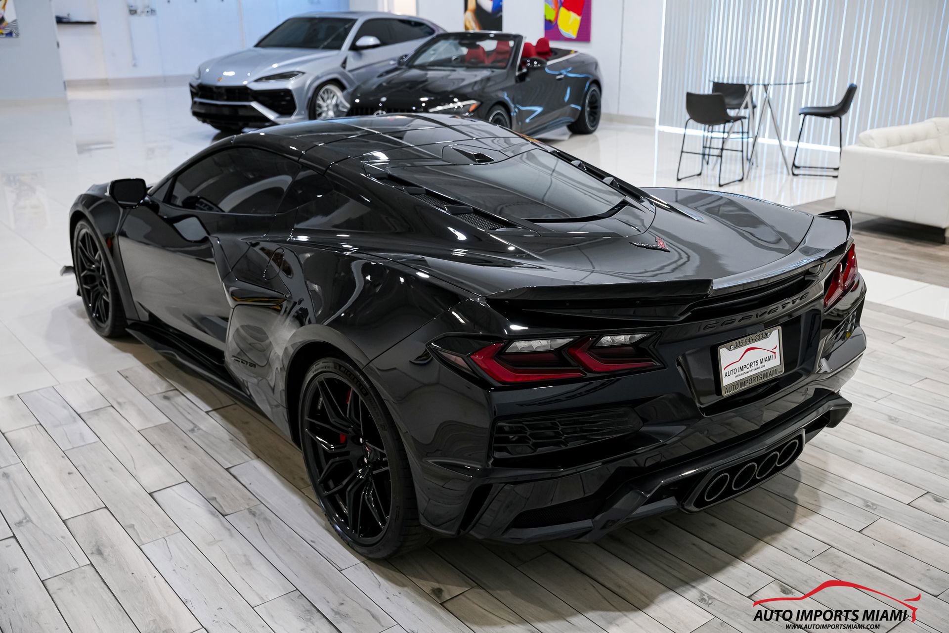 Used 2025 Chevrolet Corvette Z06 RWD image 17