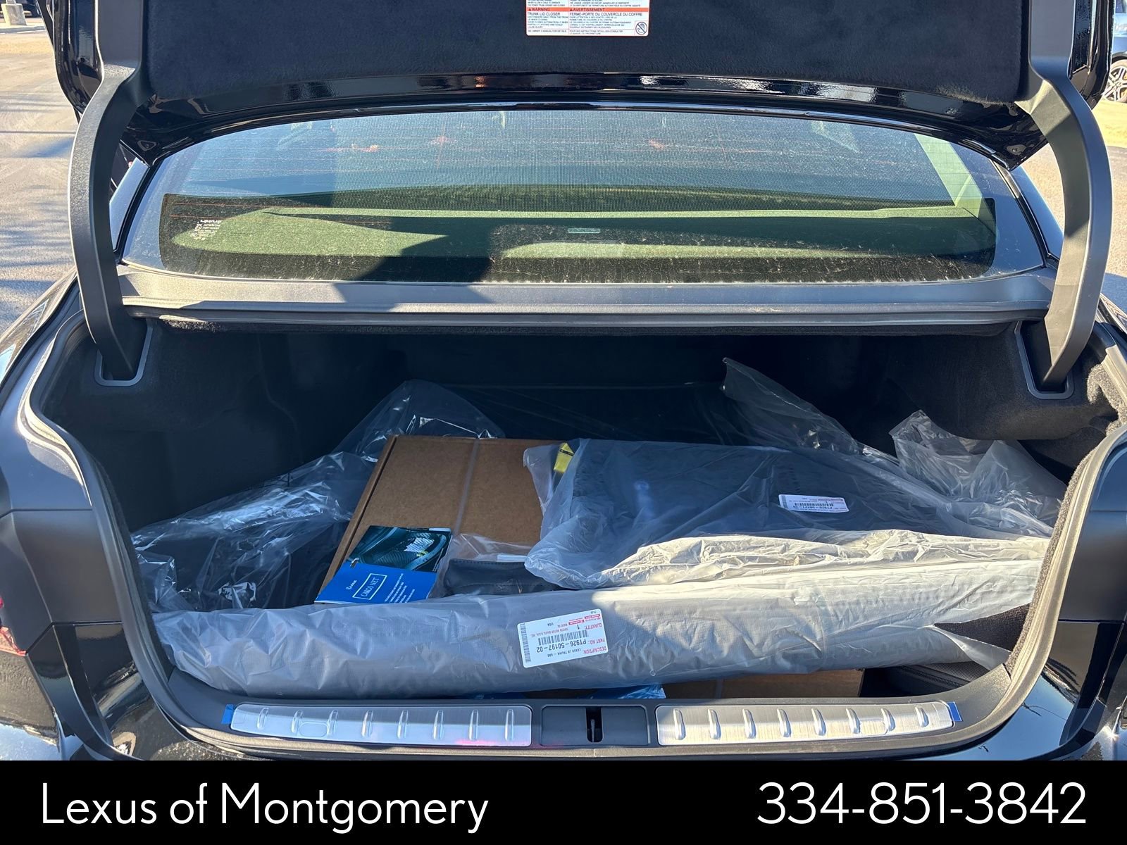 New 2026 Lexus LS 500 AWD image 24