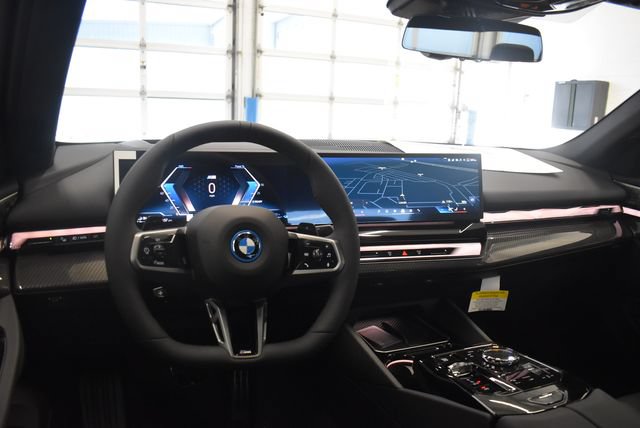 New 2027 BMW 550e xDrive w/ Executive Package AWD/4WD image 23