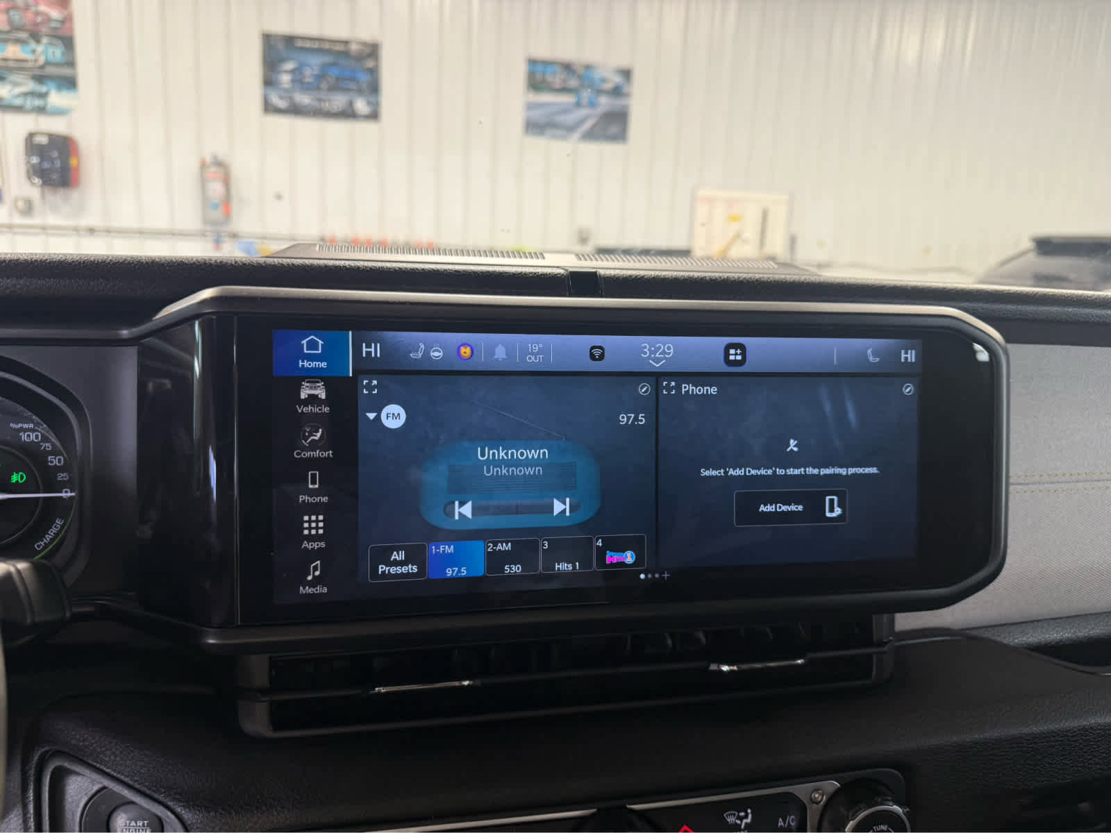 Used 2024 Jeep Wrangler Sport S w/ Convenience Group image 13