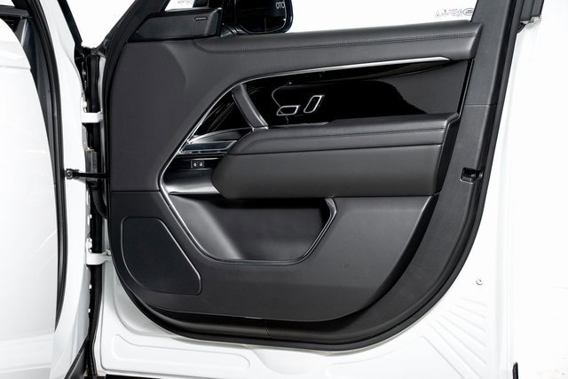 Used 2023 Land Rover Range Rover SE image 60