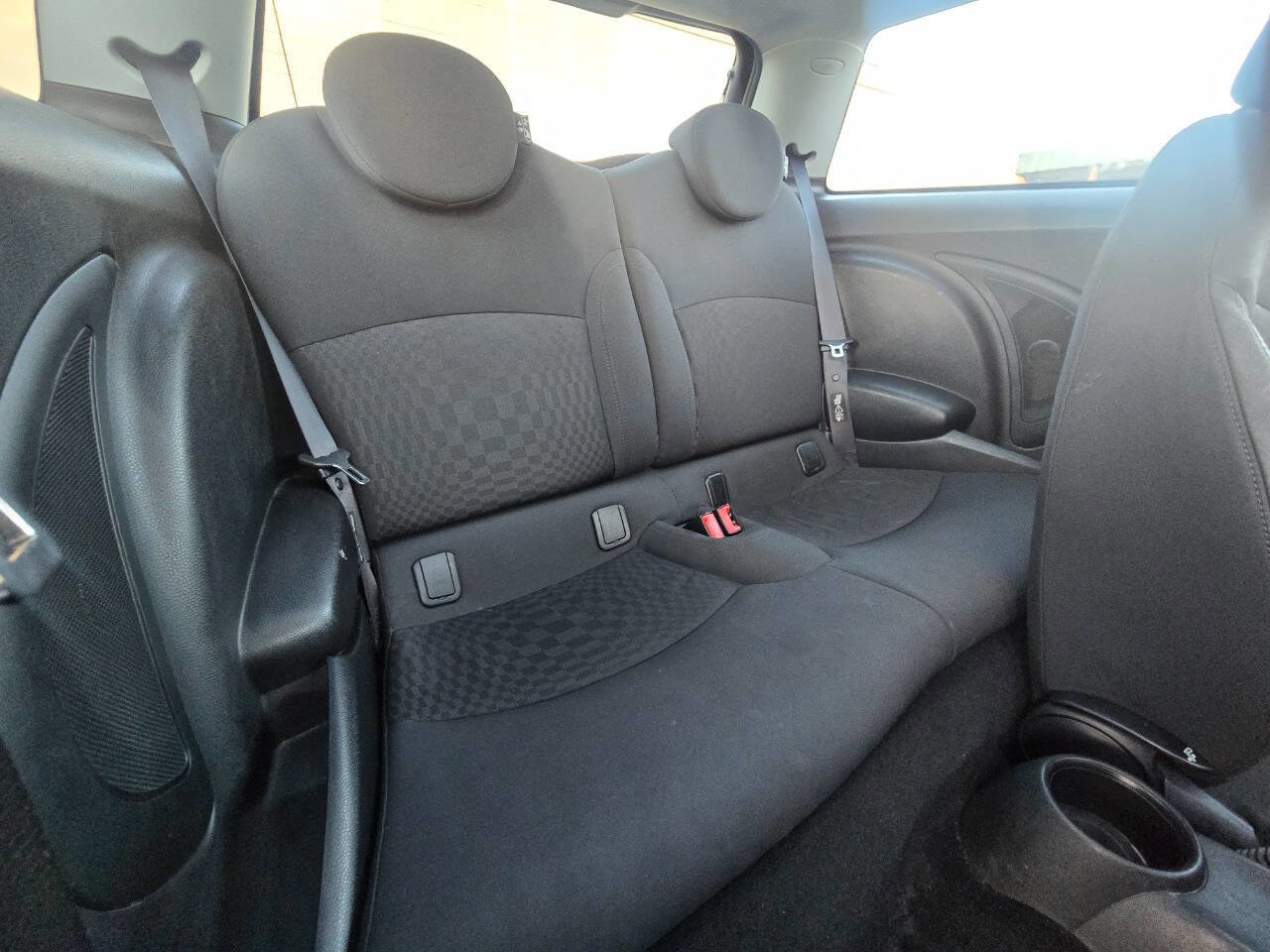 Used 2010 MINI Cooper Hardtop image 28