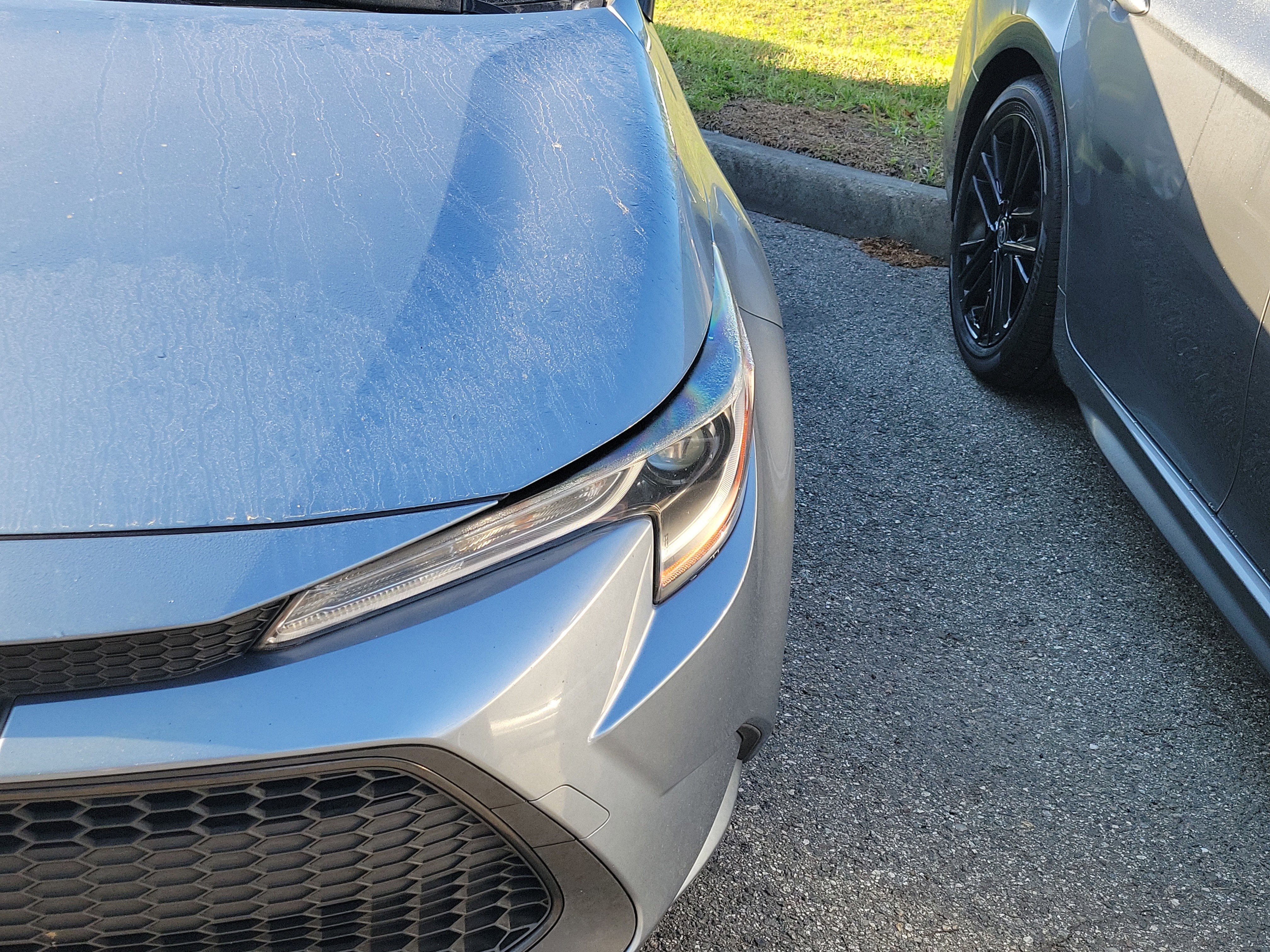 Used 2021 Toyota Corolla LE image 3