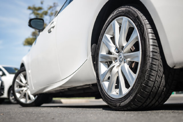 Used 2016 Lexus IS 200t RWD image 19