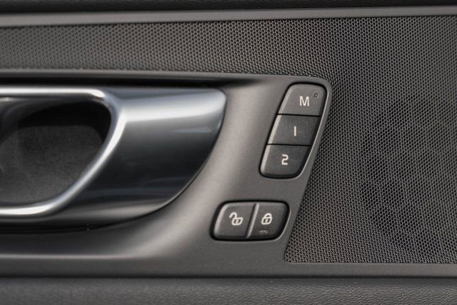 New 2026 Volvo XC60 B5 Plus w/ Protection Package Premier image 36